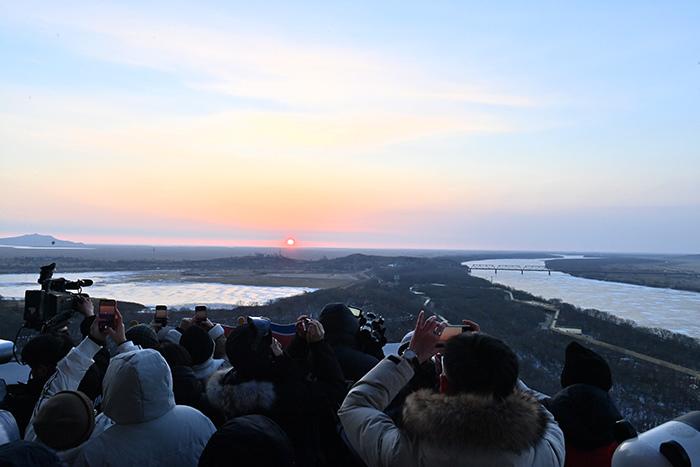 新年日出來(lái)啦！迎接2024年第一縷陽(yáng)光