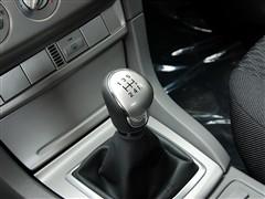 汽車(chē)之家 長(zhǎng)安福特 �？怂� 兩廂1.8 mt舒適型