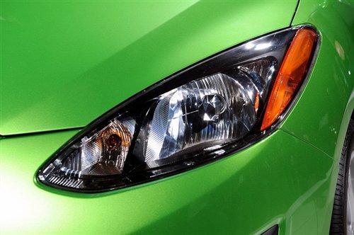 明年夏季上市 2011款馬自達(dá)2實(shí)車亮相 汽車之家
