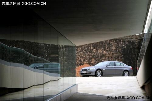 回歸E39時代設(shè)計風(fēng)格 試駕全新寶馬5系