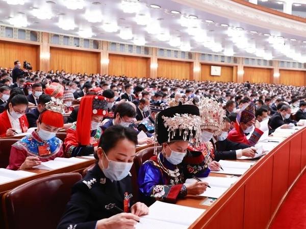 最高法報(bào)告：決不允許 “紙面服刑”、“提錢出獄”破壞公平正義