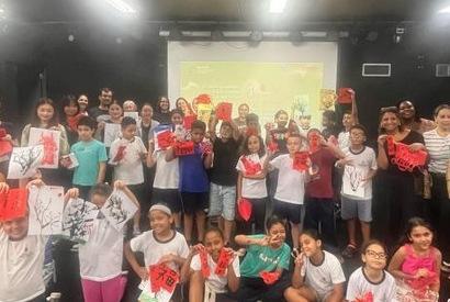 巴西圣保羅小學生國際中文日體驗“漢字之美”
